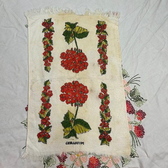 Vintage Cannon Hand Tea Kitchen Towel Geranium Floral Botanical Cottage Retro - Picture 1 of 5